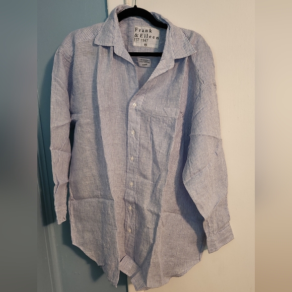 Women's Frank&Eileen Mackenzie OS White/Blue striped Button-down Shirt - Picture 2 of 3